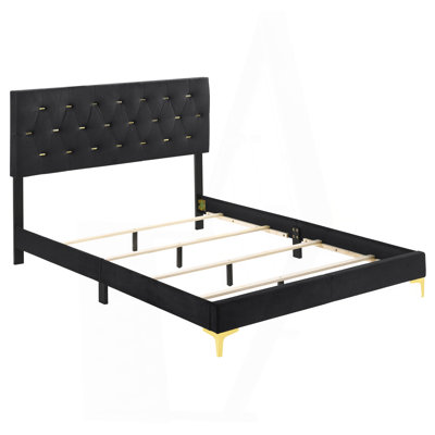 Ensemble de chambre avec très grand lit 4 pièces Lexie