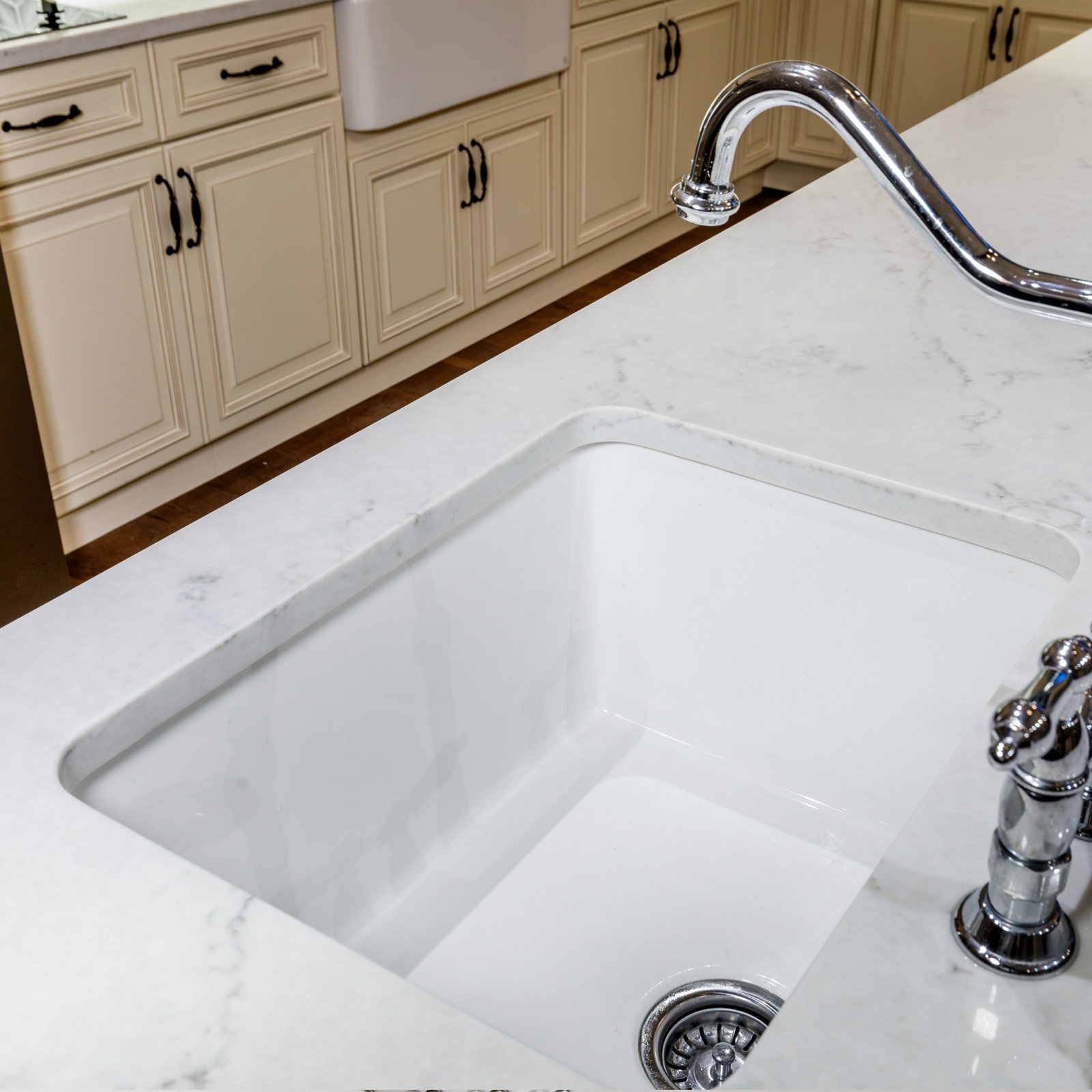Lester 24" Undermount Kitchen Sink