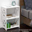 Table d'appoint étroite avec rangement, table de chevet mince à 3 niveaux pour les petits espaces, table de bout moderne blanche, table de chevet, bibliothèque pour le salon, la chambre à coucher, la salle de bain et le bureau.