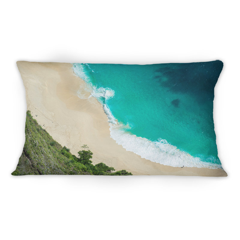 Vue aérienne de la plage tropicale VI - Oreiller imprimé nautique et côtier