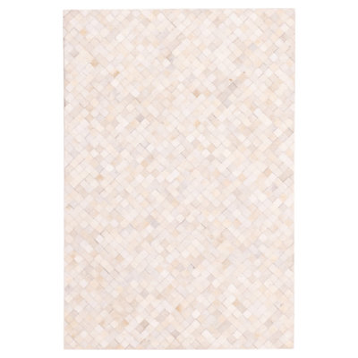 Tapis ivoire en patchwork de vache 4 pi 0 po x 6 pi 0 po