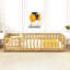 Lit simple au sol avec clôture et porte, lit en bois d'hévéa-124917373-124917374
