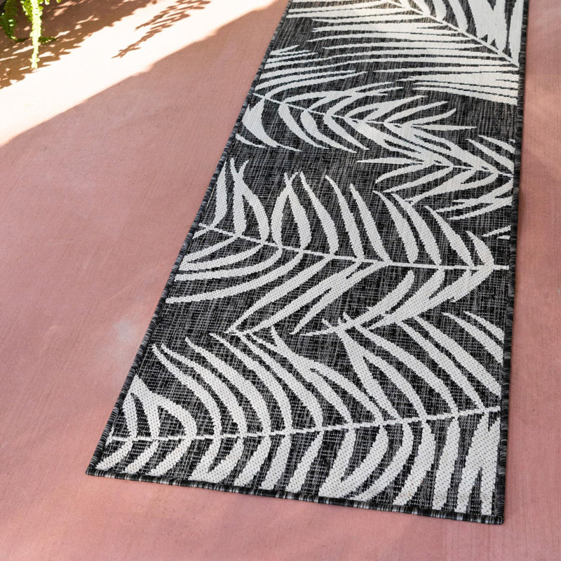 Valletta Floral Charcoal/Gray/Ivory Indoor/Outdoor Area Rug, Runner 2'7" x 10'