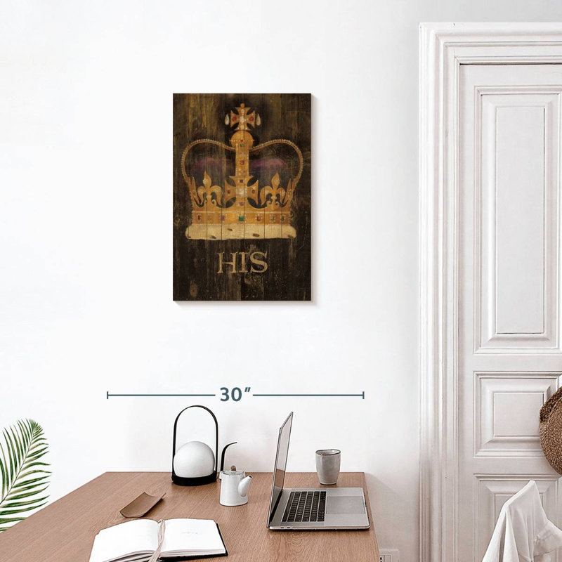 Couronne de Sa Majesté Kerner, H 24 po x l 16 po