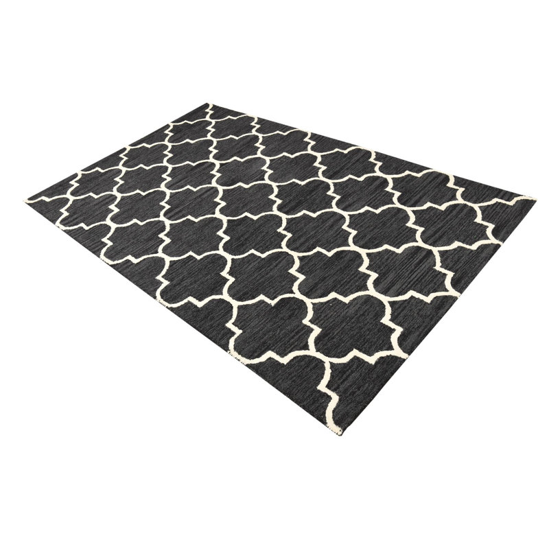 Tapis noir 5 x 8 Pineland
