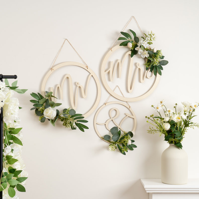 Set 3 Mr & Mrs Wedding Hoops D35/D25cm