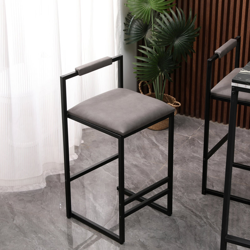 2 pièces à hauteur de comptoir, unité centrale grise rembourrée avec support dorsal, pieds en métal pour la stabilité dans les cuisines et les barres de 2 pieds modernes, rehaussent le style de votre décoration intérieure