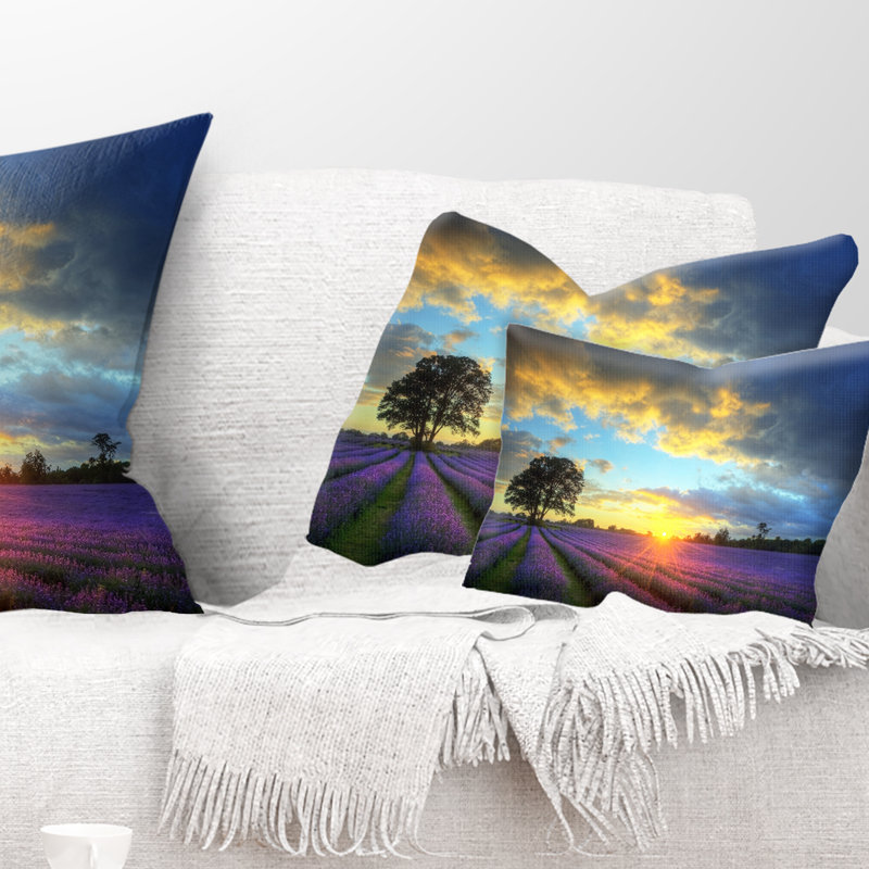Coussin floral champêtre sur fond de lavande, 12 po x 20 po, Rectangulaire