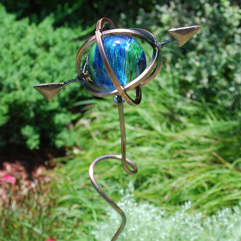 Weather Resistant Metal Abstract Garden Stake