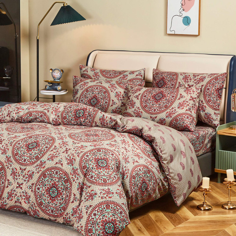 Sunshine Festival Polyester Damask Duvet Cover, King