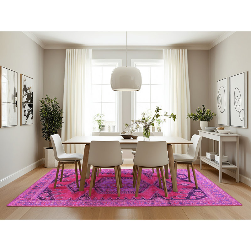 Oriental Indoor Rug, Rectangle 7' x 10'