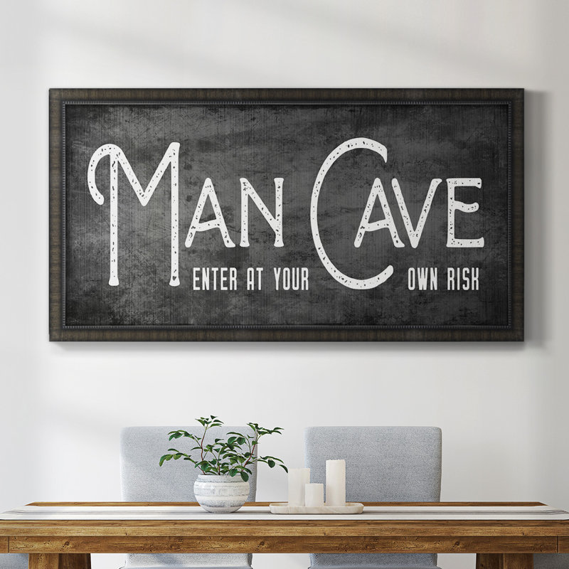 Toile encadrée de qualité supérieure «Man Cave» - prête à être accrochée, Noir, H 25 po x l 45 po x P 1 po