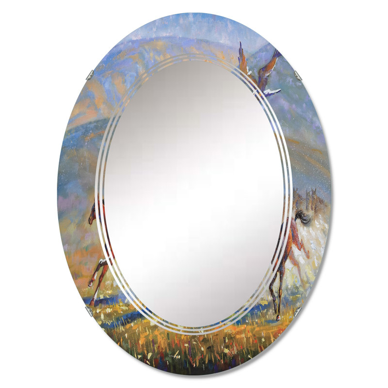 Un grand aigle au-dessus du troupeau de chevaux - Miroir mural traditionnel ovale, 30 po x 20 po