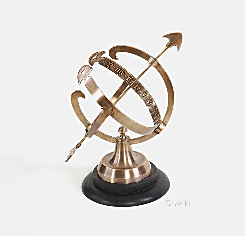 Figurines & Sculptures