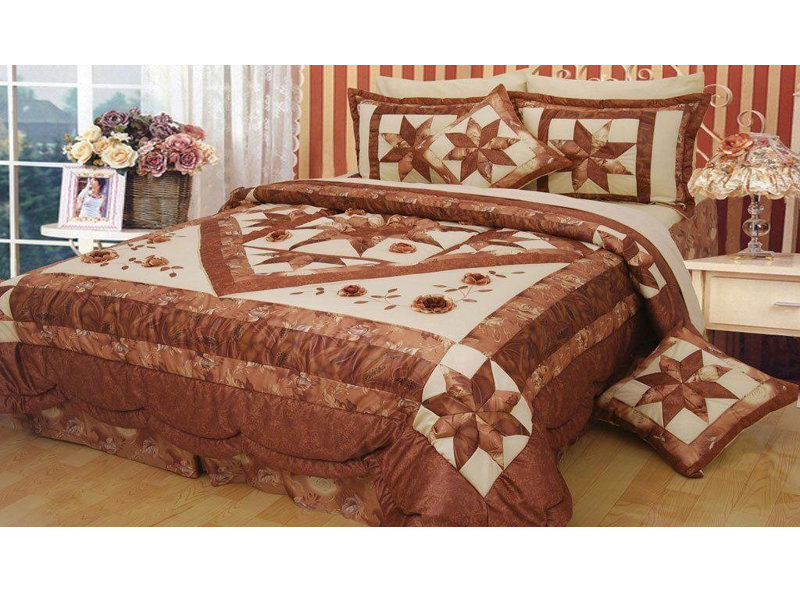 Ornate Glam Quilted Floral Bedding, Queen Comforter + 2 Standard Shams
