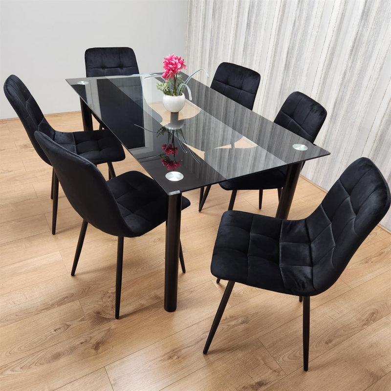 Crumitie 4 - Person Dining Set
