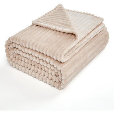 Machine Tufted Throw Blanket