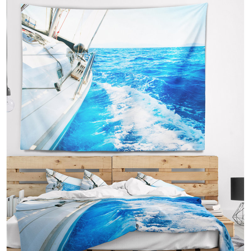 Tapisserie de mer blanc voilier en mer bleu marine shore, H 68 po x l 80 po