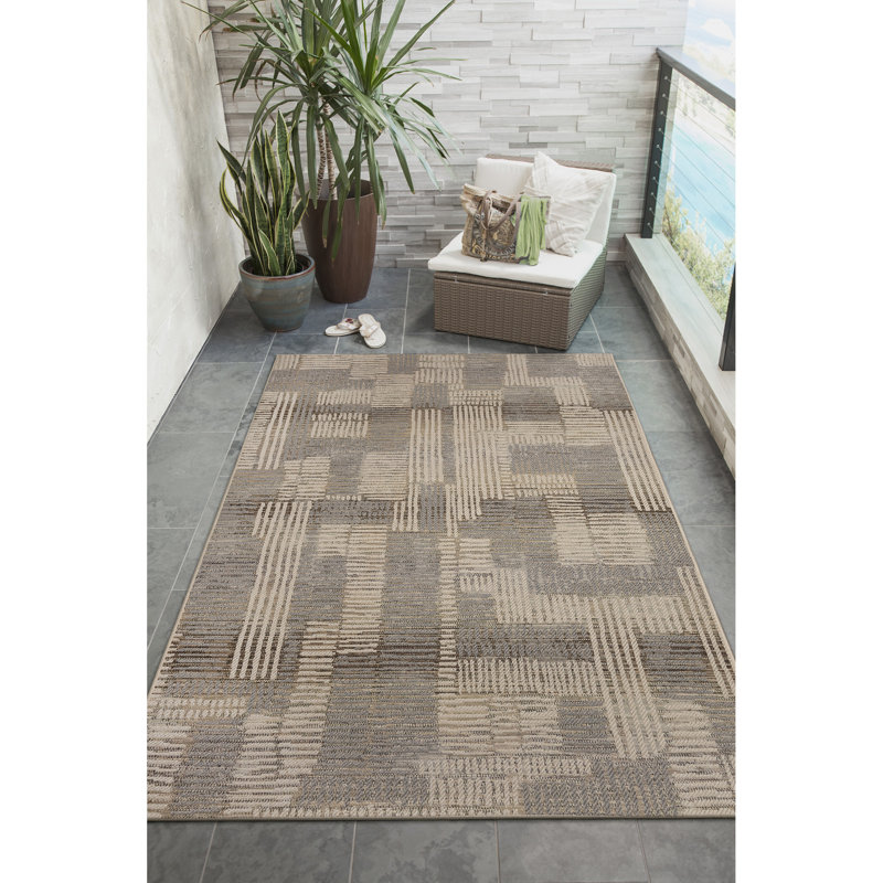 Tapis intérieur / extérieur Madis Lines Neutre, Rectangle 5 pi 3 po x 7 pi 3 po