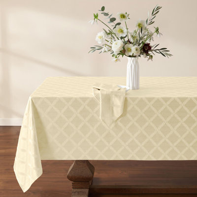 Lenox Laurel Leaf Damask Tablecloth