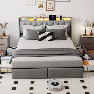 Base de lit grand format avec tête de lit avec rangement et 4 tiroirs, plateforme de lit pour grand lit en métal avec lumière DEL, station de charge, aucun sommier nécessaire, silencieux, assemblage facile, gris