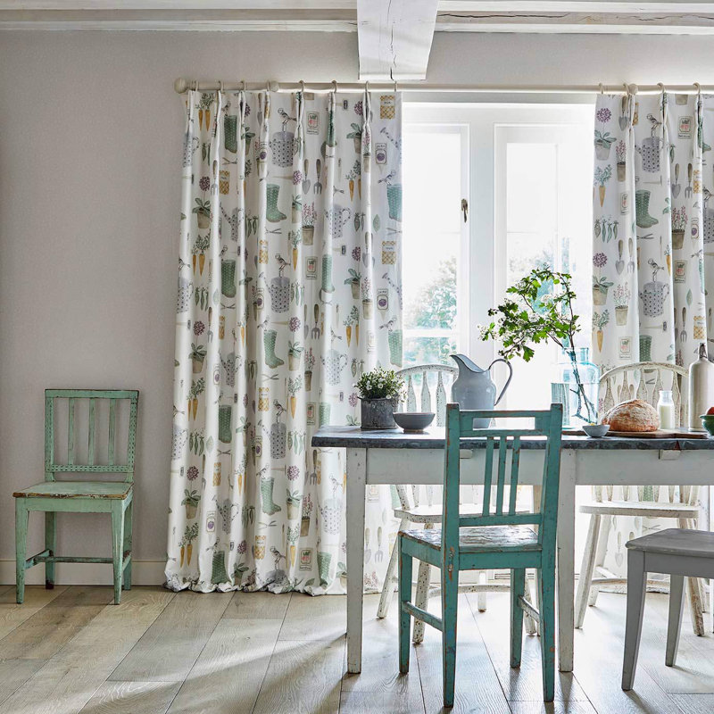 Dorothy Wallpaper, Linen