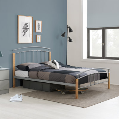 Marylisa Metal Bed