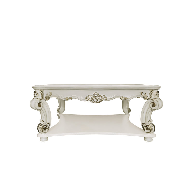 Table basse carrée Kelvin avec pieds à volutes et tablette inférieure
