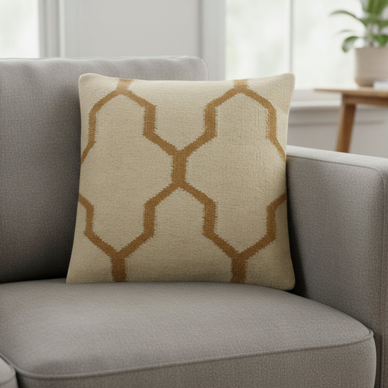 18" Natural And Gold Quatrefoil Cotton Throw Pillow, Natural/Beige