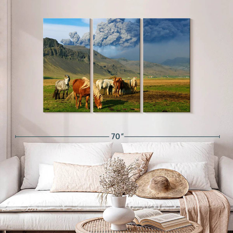 Brampt Icelandic Ponies, 32" H x 50" W