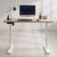 Bureau assis-debout électrique en chêne clair de 140 cm × 61 cm, hauteur réglable, pour la maison et le bureau, utilisation sur ordinateur et jeux vidéo-199805804-199805807