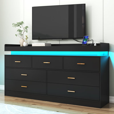 Commode 7 tiroirs 55,13 po avec lumière DEL, douilles, port de type C et port USB