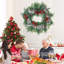 Couronne de Noël pin et baies - vert - pin artificiel de 20 pouces avec pommes de pin, décoration intérieure / extérieure