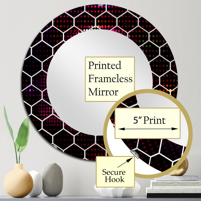 Détail des lèvres roses en forme de Pixel - miroir mural moderne, 24 po x 24 po