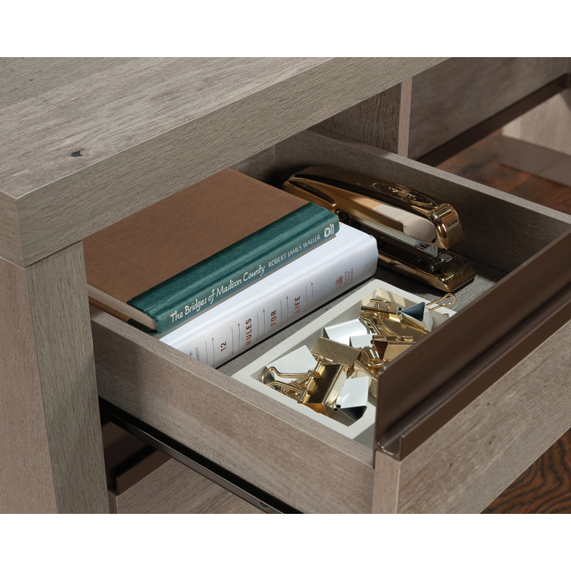 Bureau Manhattan Gate L
