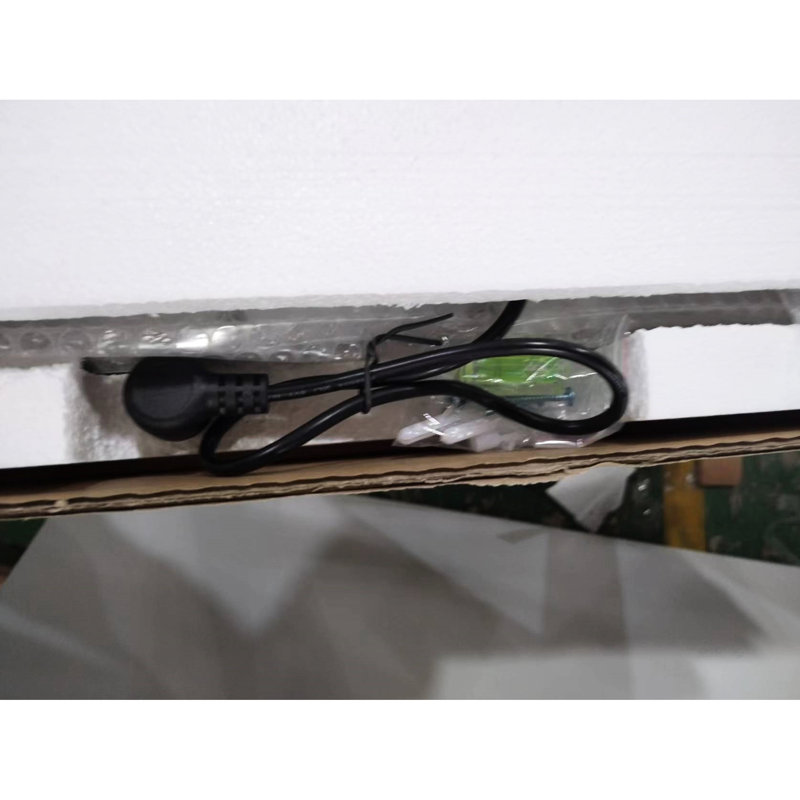 Miroir à brouillard de salle de bain 60 po x 28 po - Lentille trempée forte, contrôle par bouton tactile, angle de vision dégagé, pièce de décoration élégante, processus d'installation facile et brouillard 60 x 28 po