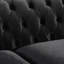 3 places en velours noir avec capitonnage traditionnel et sièges confortables