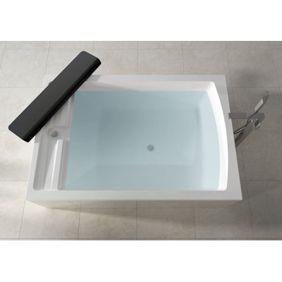 x Soaking Acrylic Bathtub