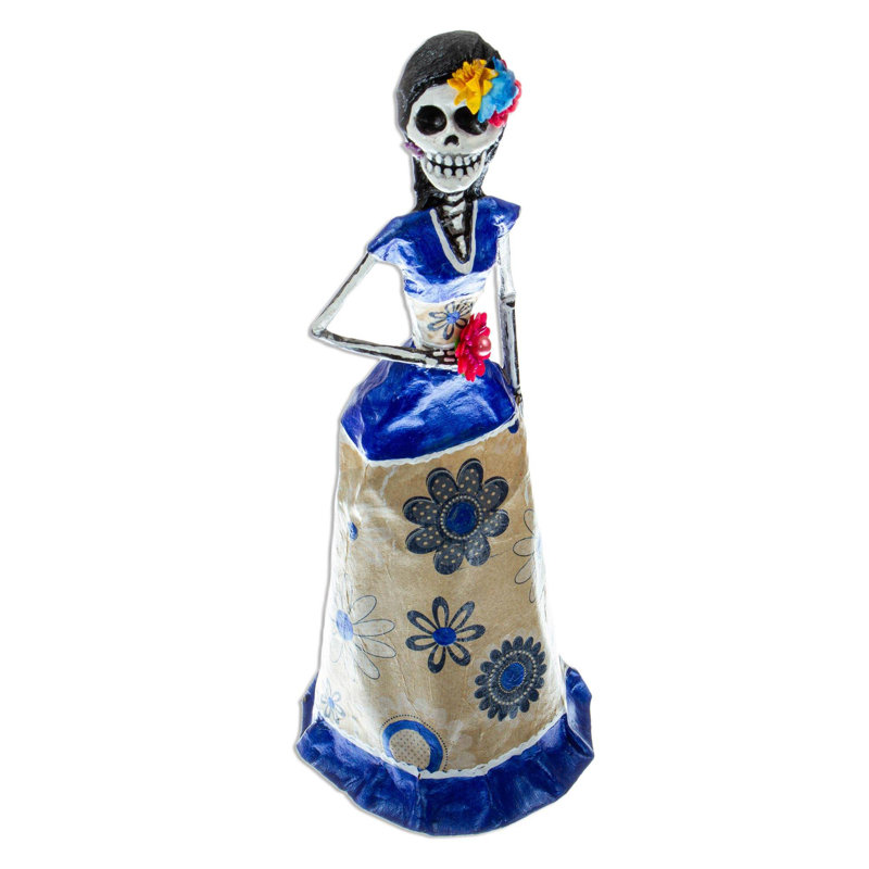 Lurmont People Figurines & Sculptures