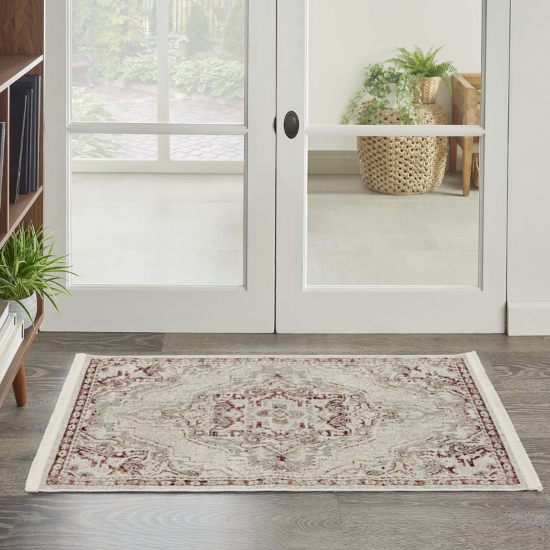 Sone Oriental Indoor Rug, Rectangle 2'2" x 3'9"