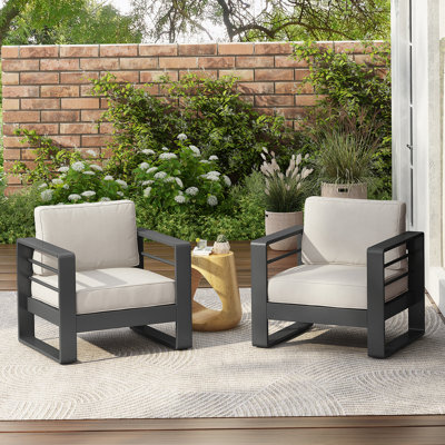 CHAISE CLUB EXTÉRIEURE EN PATIO D'ALUMINUM, FINITION NOIRE AVEC COUSSIN BEIGE, ENSEMBLE DE 2
