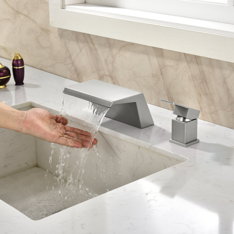Robinet de baignoire cascade à poignée simple, robinet de baignoire monté sur le comptoir de salle de bain, Nickel brossé