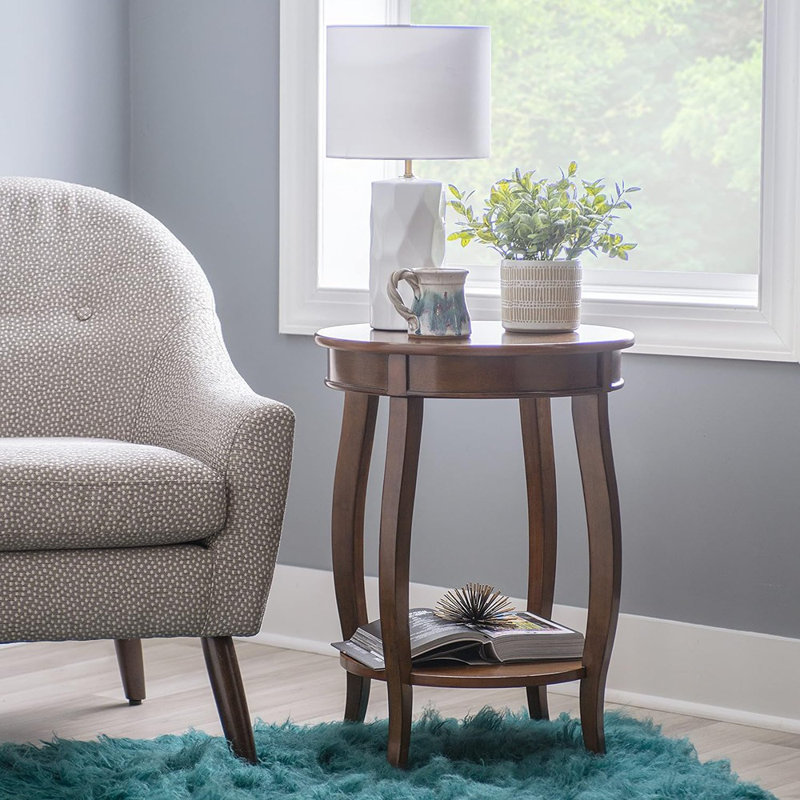 Everill End Table, Hazelnut