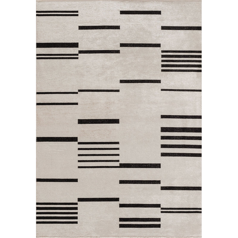 Sasnett Geometric Hand Loom Indoor / Outdoor Area Rug, Rectangle 5'3" x 7'6"