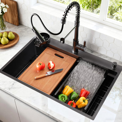 Évier de cuisine en cascade noir 33 po 33 po, robinet escamotable 2-en-1, poste de travail, évier profond pour usage intensif, cuve simple de 33 po avec installation intelligente, drainage rapide et fonctionnement silencieux