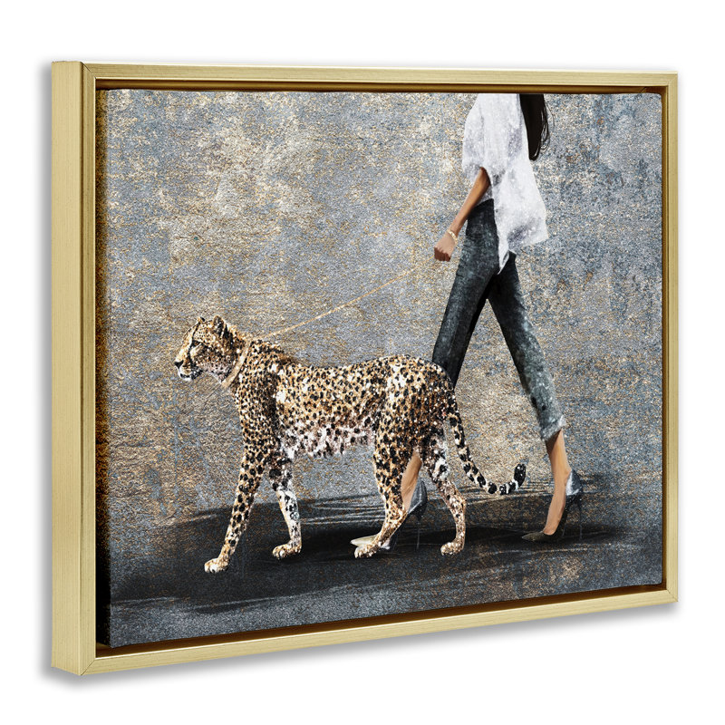 «Trendy Woman with Leopard» par Svetlana Aleynikova, H 17 po x l 21 po, Cadre flottant métallique doré