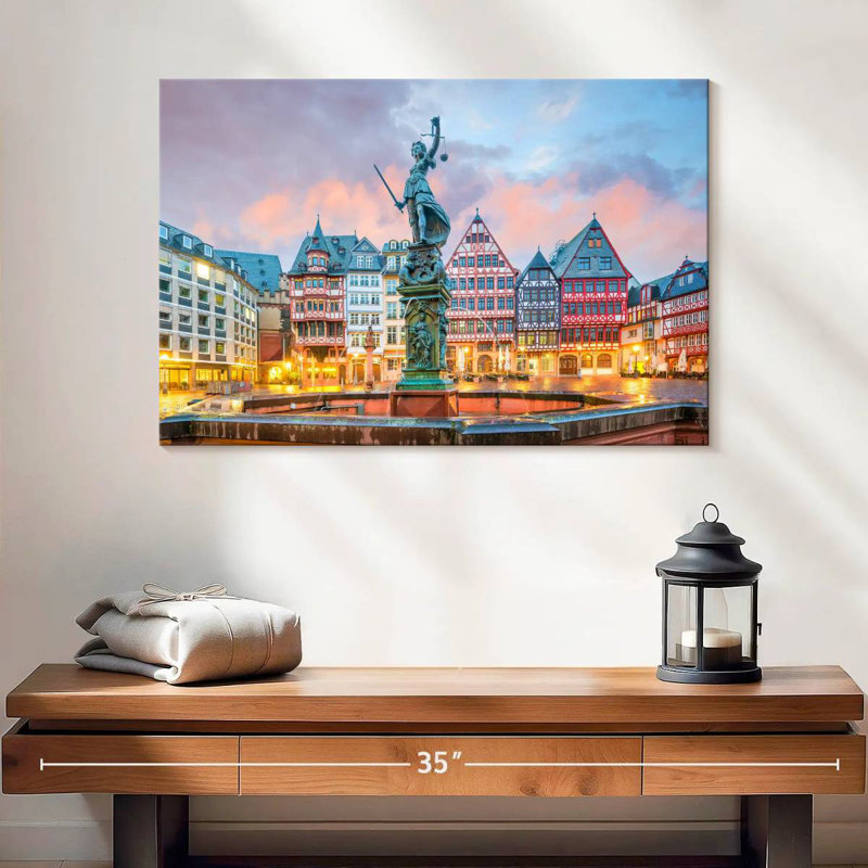 Nicci Romerberg Square, 16" H x 24" W