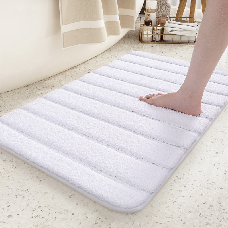 Tapis pour salle de bain Earley, Simple - l 24 po x L 43 po, Blanc