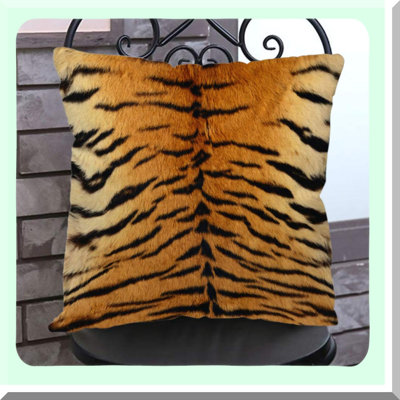 Tiger Print Cotton Linen Pillow Covers - Animal Throw Pillow Cases for Couch Sofa Bed - Home Decor - Safari Chic Accent