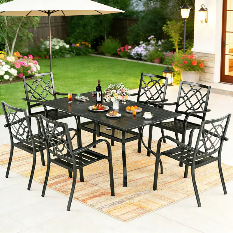 Ensemble de salle à manger d'extérieur en fer forgé 7 pièces Jayc avec 6 chaises empilables en métal et 1 table de salle à manger rectangulaire avec trou pour parasol 1,57 po